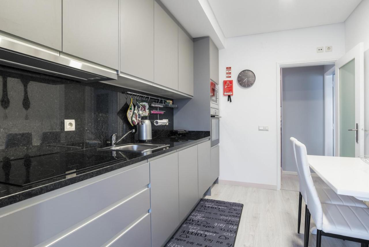 Metropolitan Gaia-Porto Apartment Vila Nova de Gaia Bagian luar foto