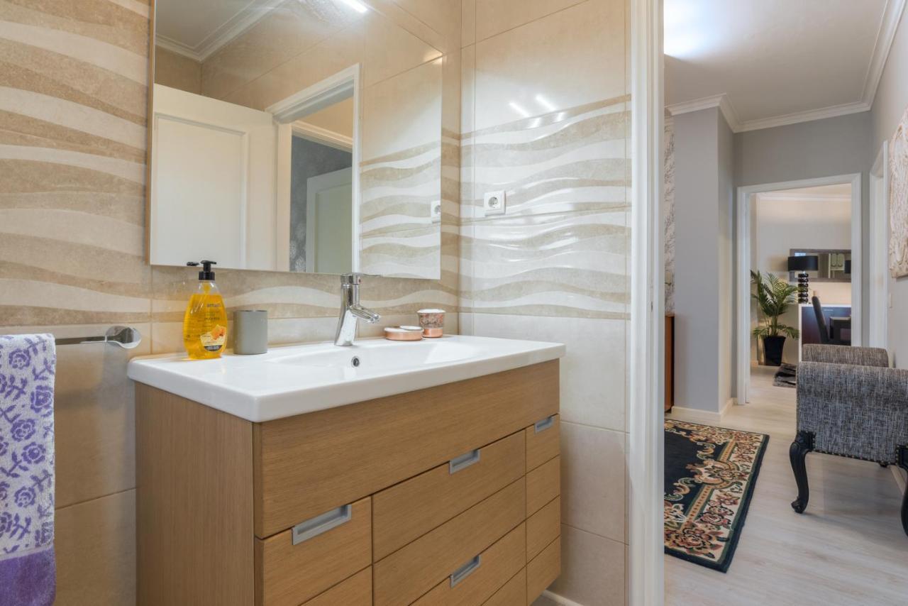 Metropolitan Gaia-Porto Apartment Vila Nova de Gaia Bagian luar foto